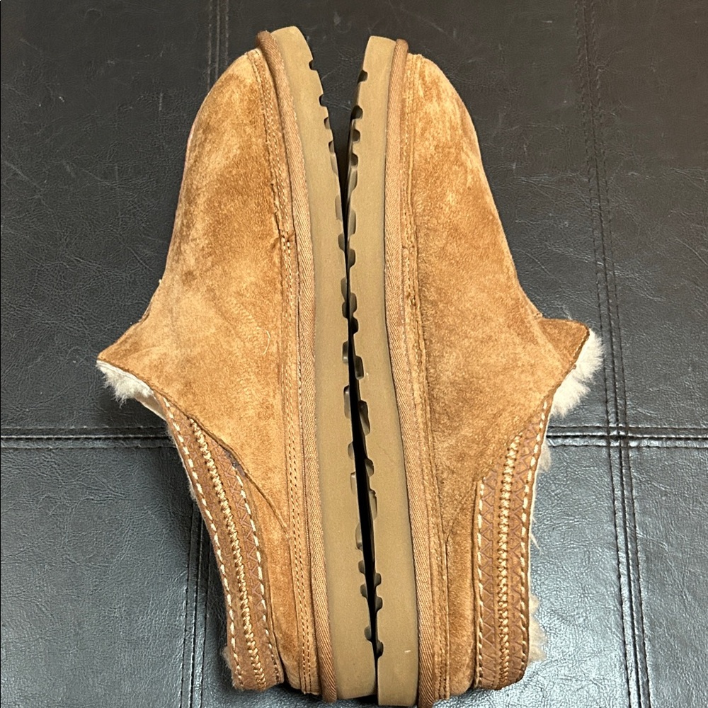 UGG Men's Chestnut Suede Slip-Ons size 12, like new - Picture 4 of 7